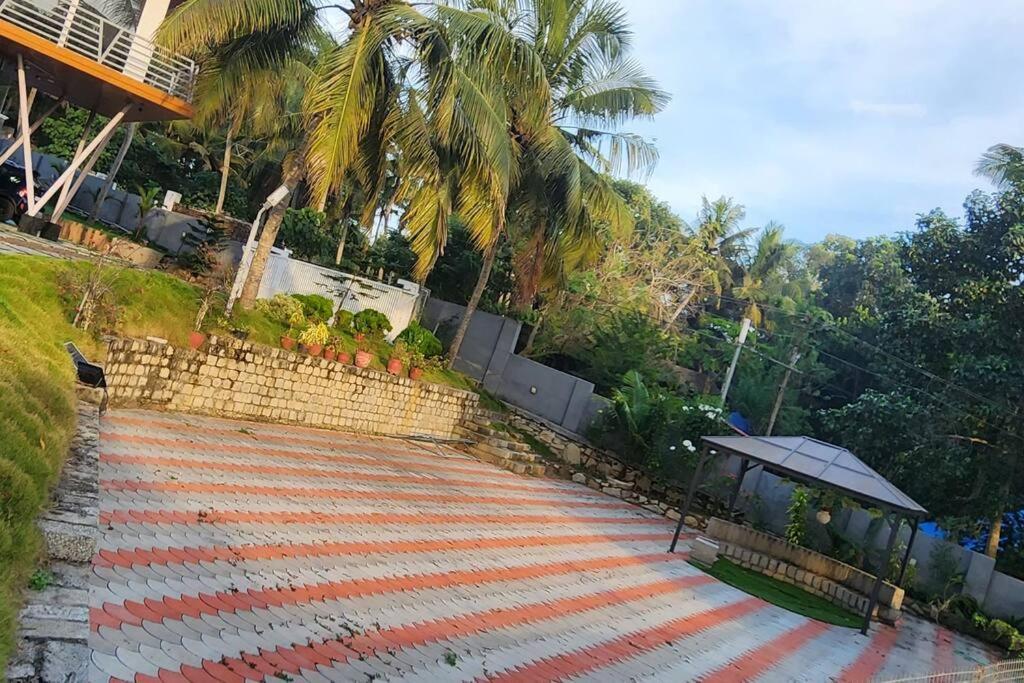 Вілла The Urban Getaway Thiruvananthapuram Екстер'єр фото