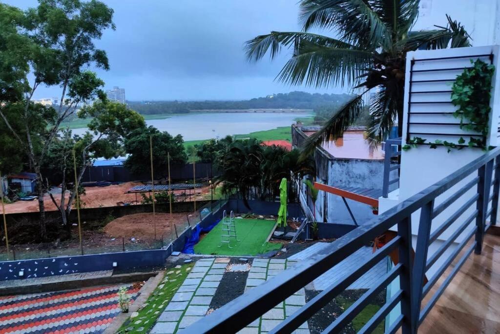 Вілла The Urban Getaway Thiruvananthapuram Екстер'єр фото